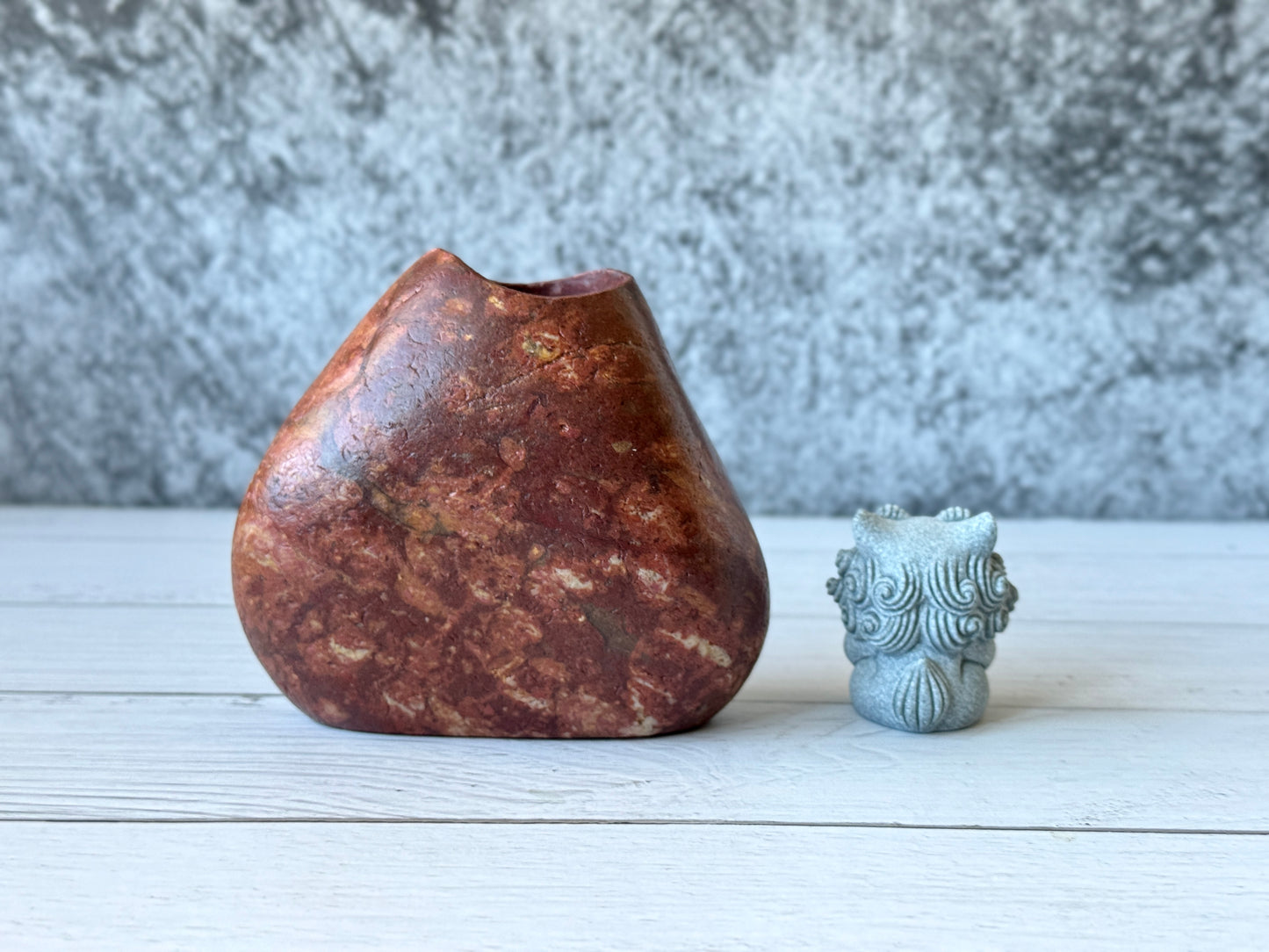 "Crimson Palette" - Handmade Natural Riverstone Vase | Bud vase | Rock art| Flower arrangement | Hydroponic plant